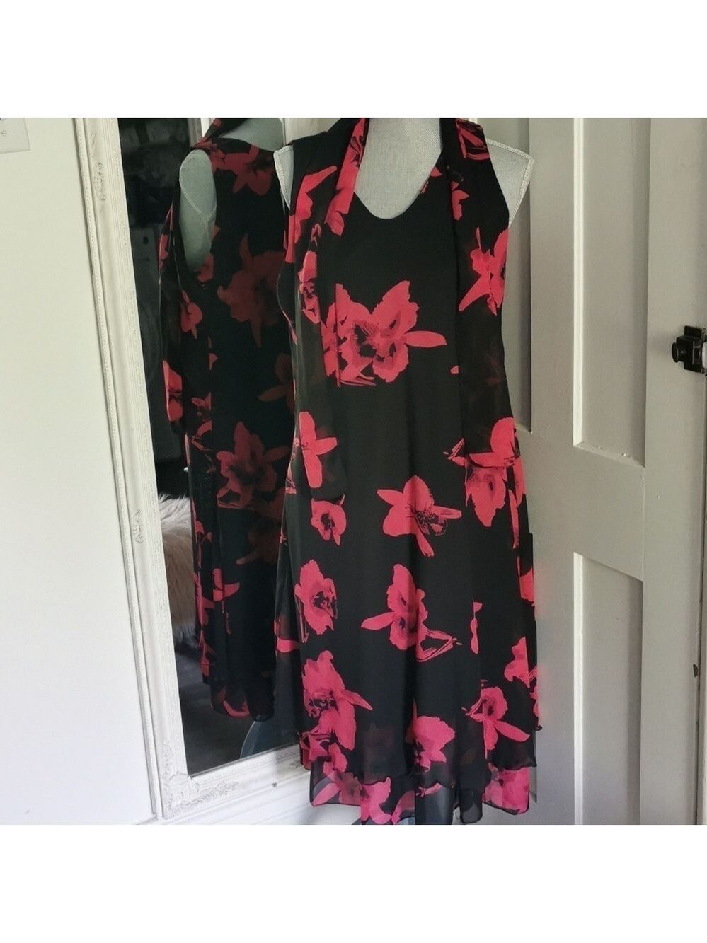 Today's Designer floral Cottagecore midi dress with scarf. NWT.